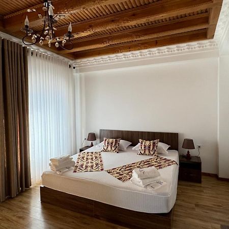 בוקורו Mahbubakhon Guest House In Old City מראה חיצוני תמונה
