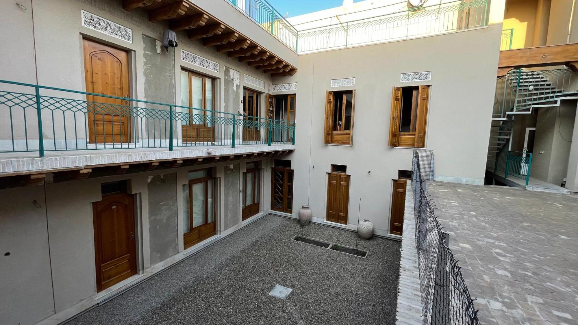 בוקורו Mahbubakhon Guest House In Old City מראה חיצוני תמונה