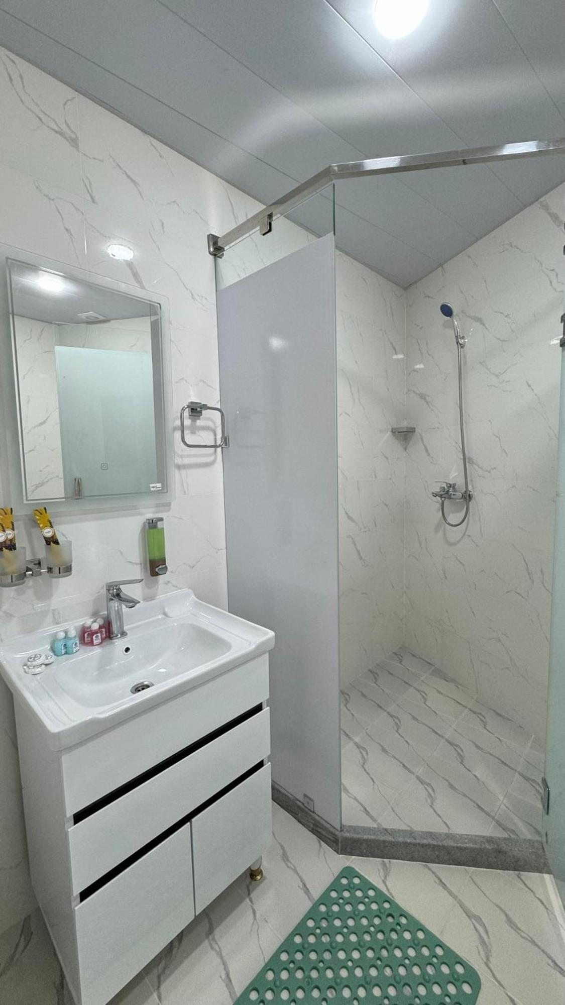 בוקורו Mahbubakhon Guest House In Old City מראה חיצוני תמונה
