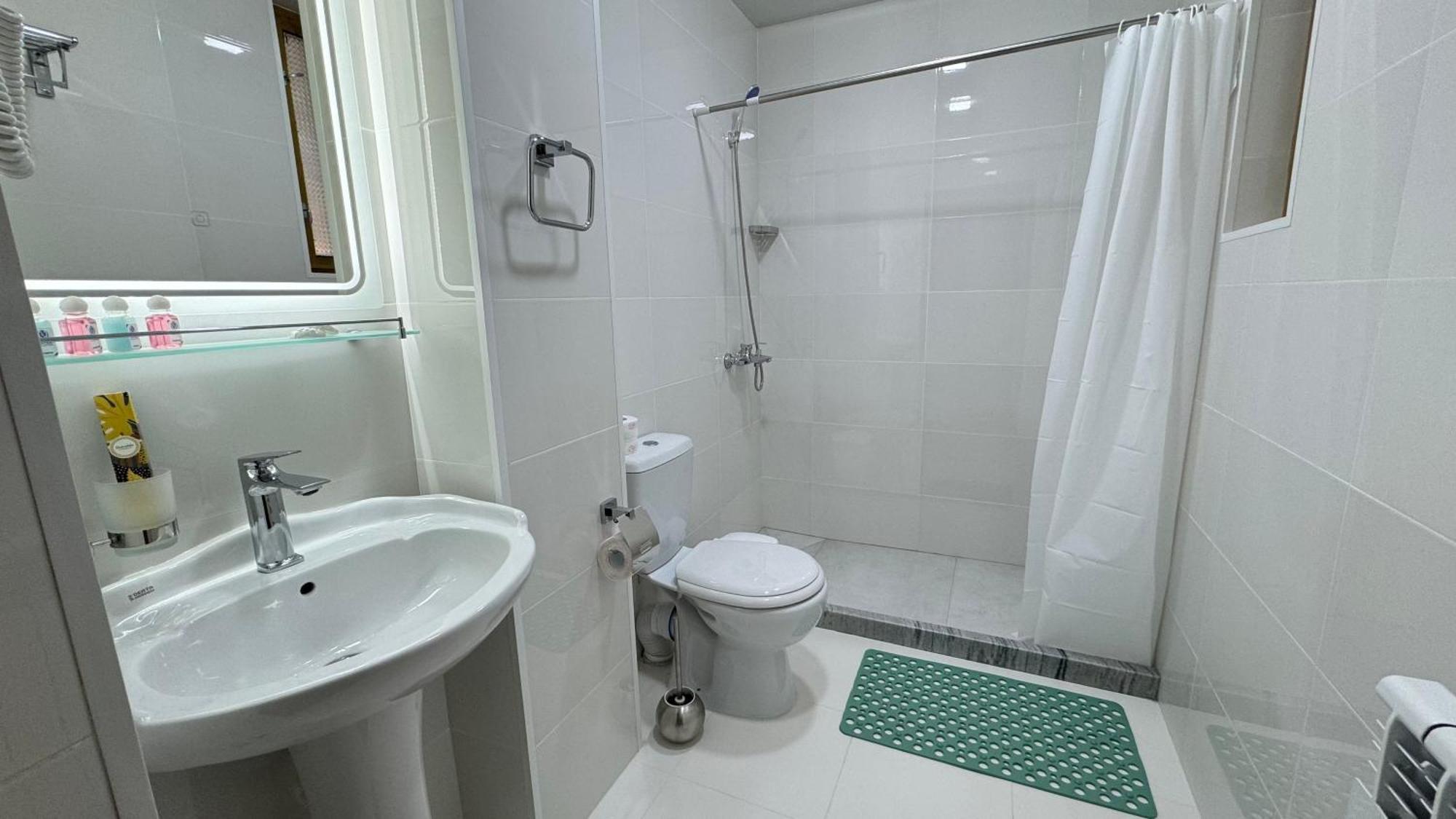 בוקורו Mahbubakhon Guest House In Old City מראה חיצוני תמונה