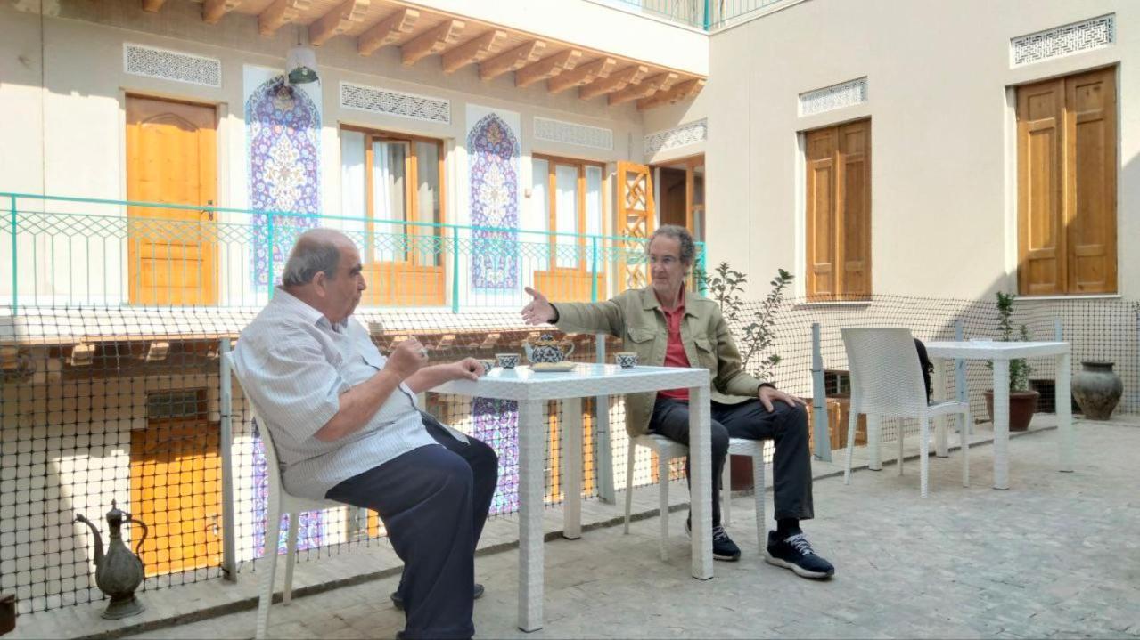בוקורו Mahbubakhon Guest House In Old City מראה חיצוני תמונה