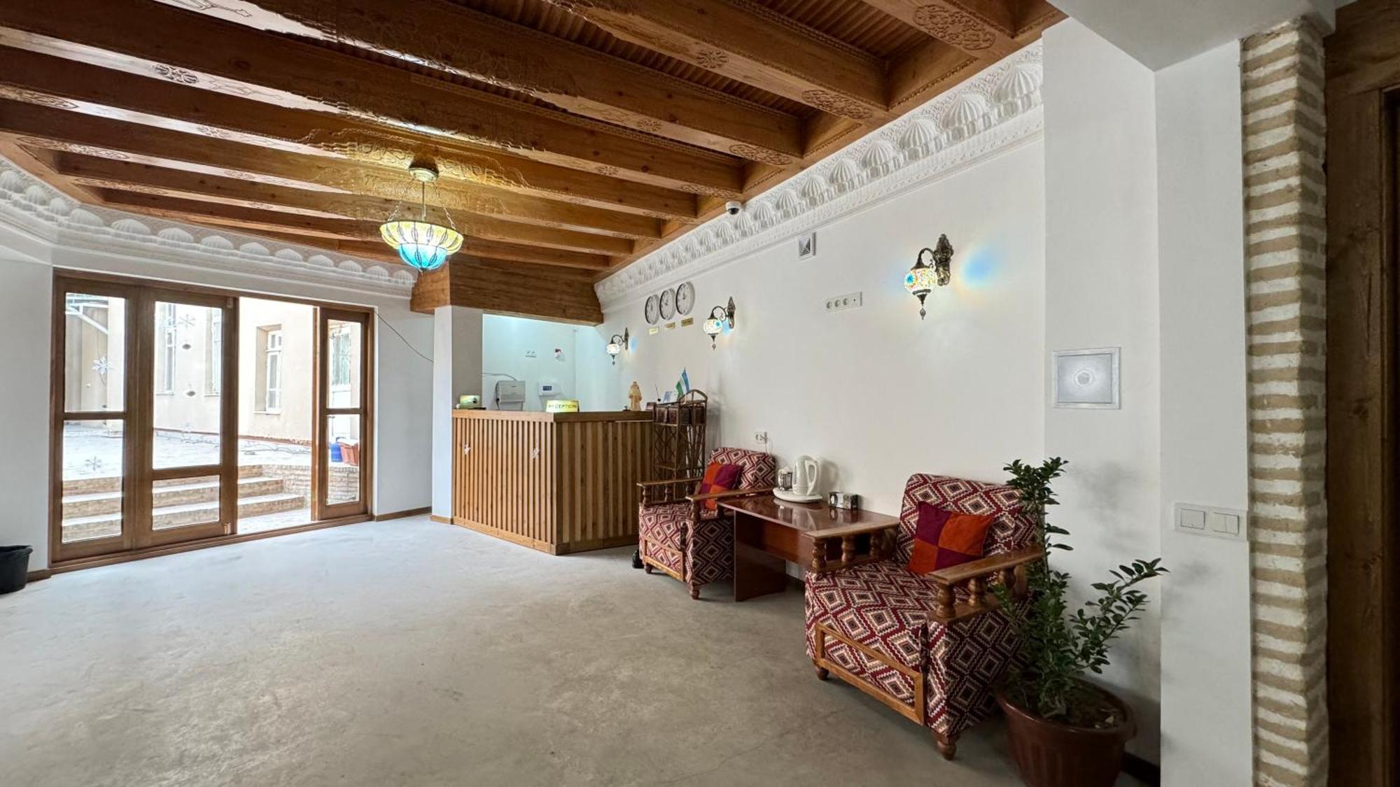 בוקורו Mahbubakhon Guest House In Old City מראה חיצוני תמונה