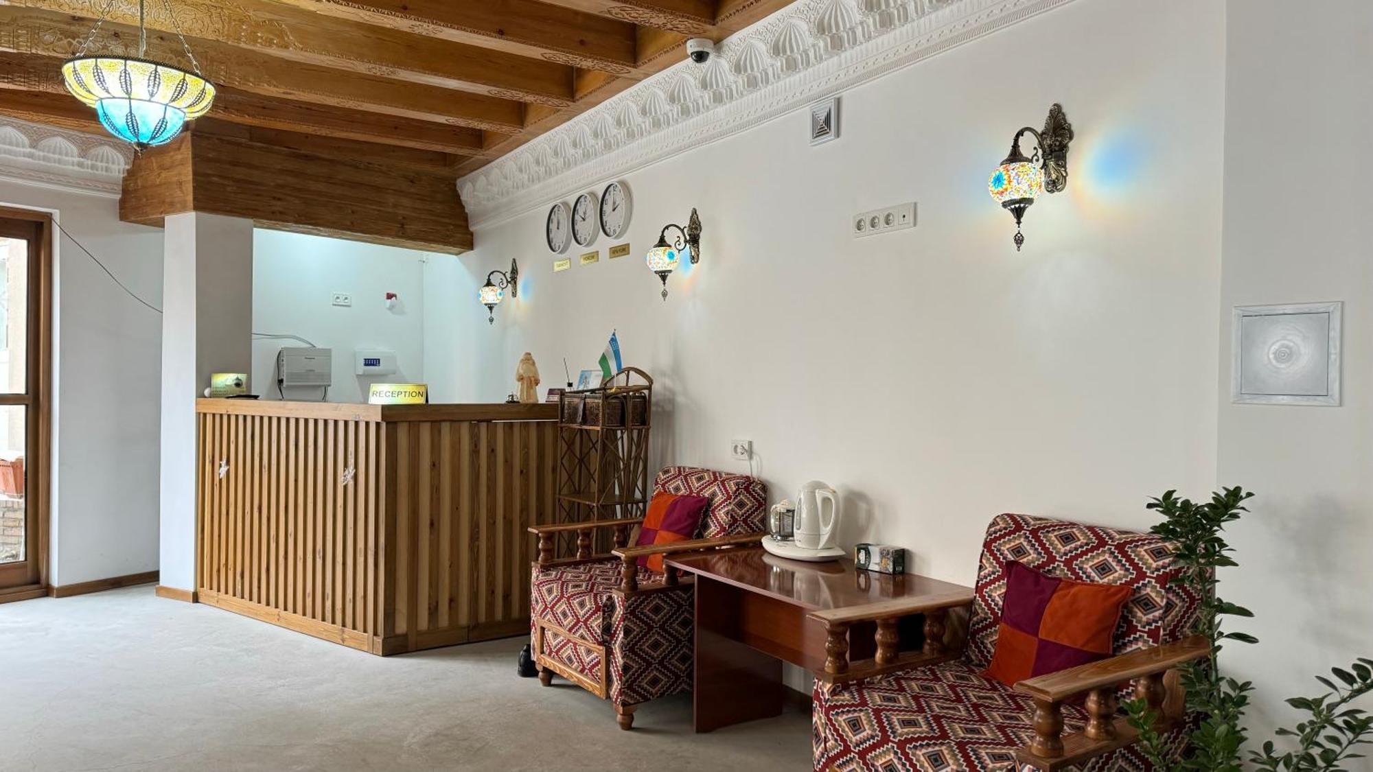 בוקורו Mahbubakhon Guest House In Old City מראה חיצוני תמונה