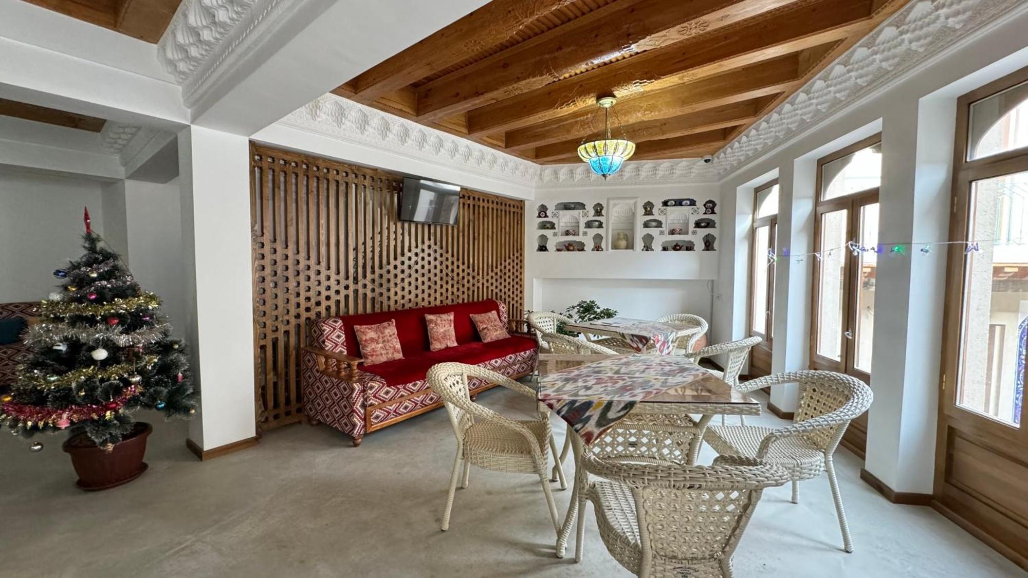 בוקורו Mahbubakhon Guest House In Old City מראה חיצוני תמונה